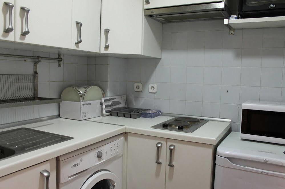 Apartamentos Rialto Мадрид Экстерьер фото