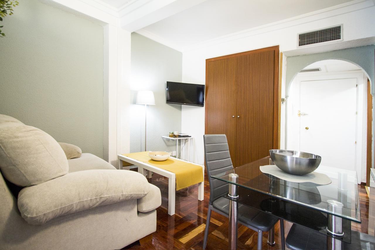 Apartamentos Rialto Мадрид Экстерьер фото
